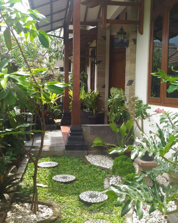 Griya Kedasih Guesthouse Yogyakarta Luaran gambar