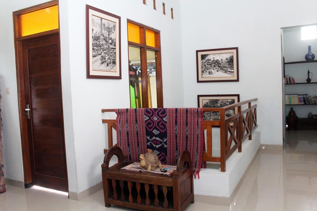 Griya Kedasih Guesthouse Yogyakarta Luaran gambar