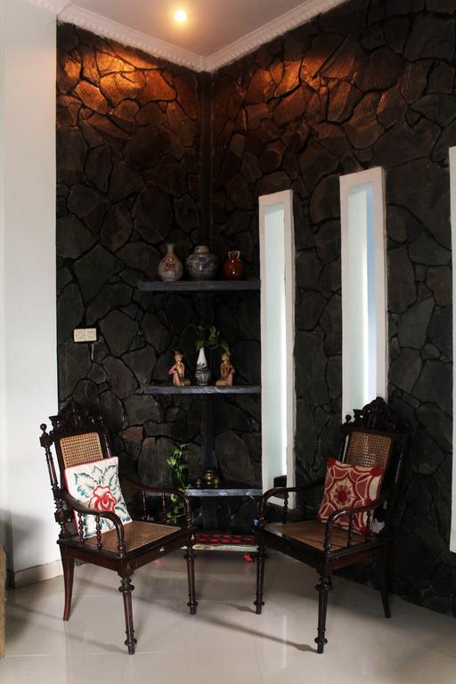 Griya Kedasih Guesthouse Yogyakarta Luaran gambar